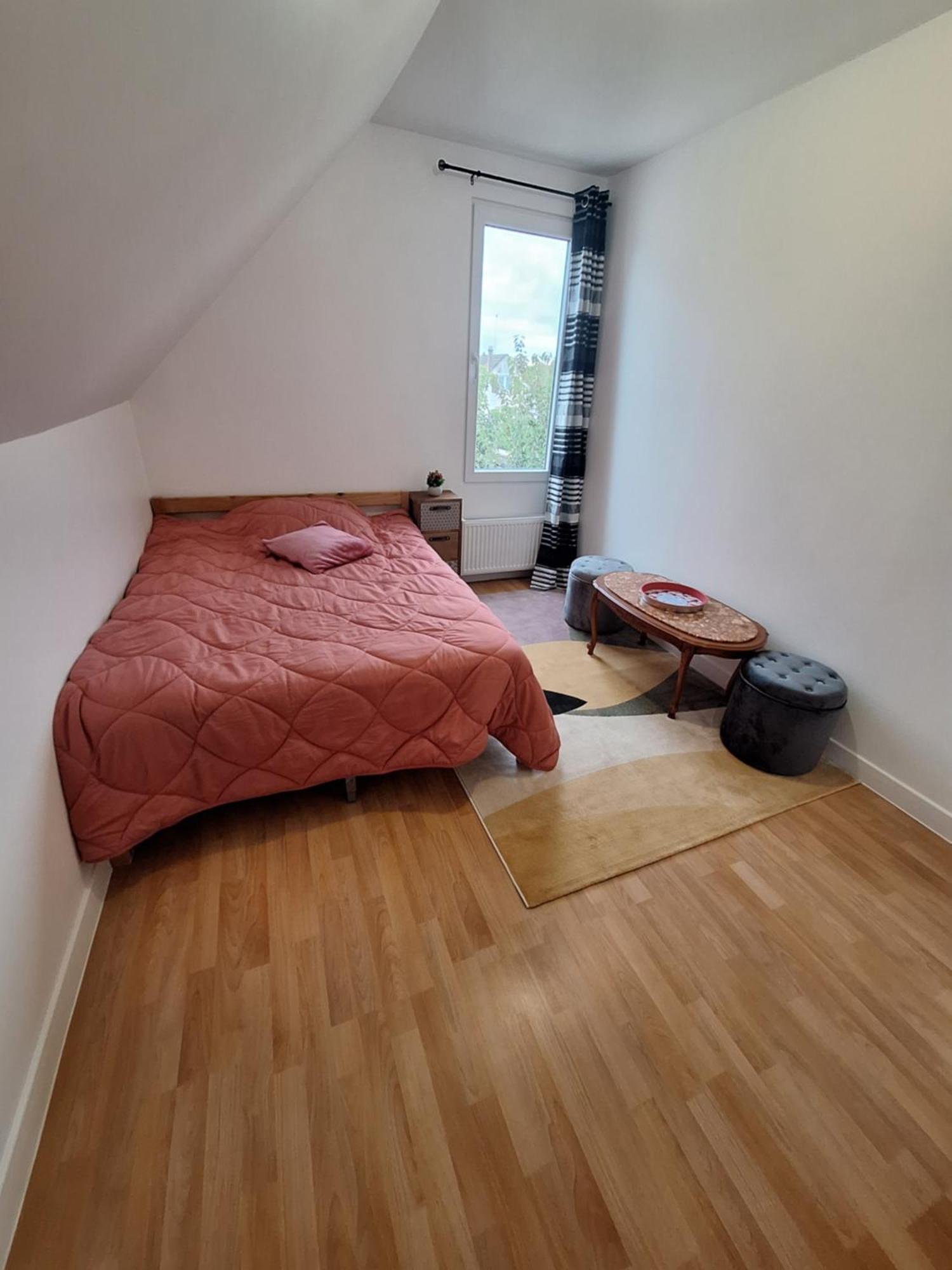 Chambres Et Table D'Hotes - Chez Paul Et Emilia Villers-Cotterêts Zewnętrze zdjęcie